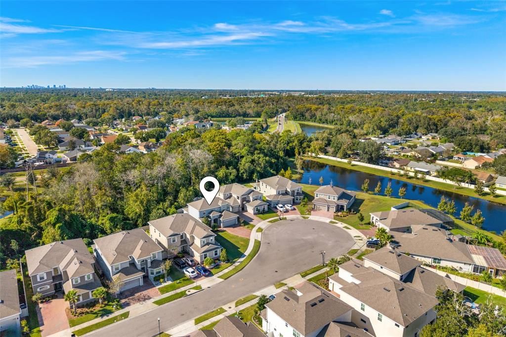 合同活跃: $570,000 (4 贝兹, 3 浴室, 2438 平方英尺)