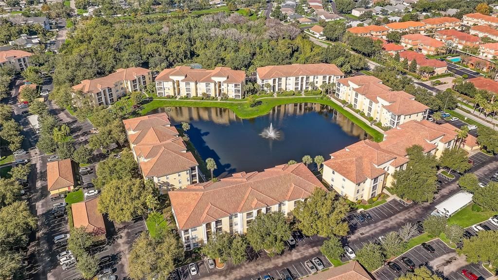 For Sale: $174,000 (1 beds, 1 baths, 707 Square Feet)