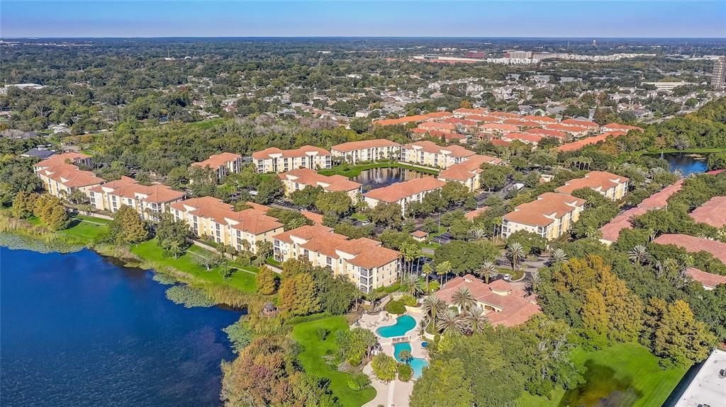 For Sale: $174,000 (1 beds, 1 baths, 707 Square Feet)