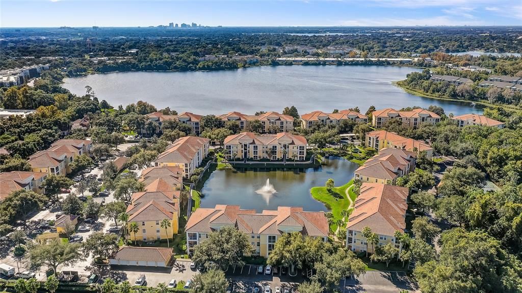 For Sale: $174,000 (1 beds, 1 baths, 707 Square Feet)