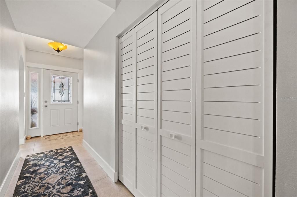 待售: $339,900 (2 贝兹, 2 浴室, 1129 平方英尺)