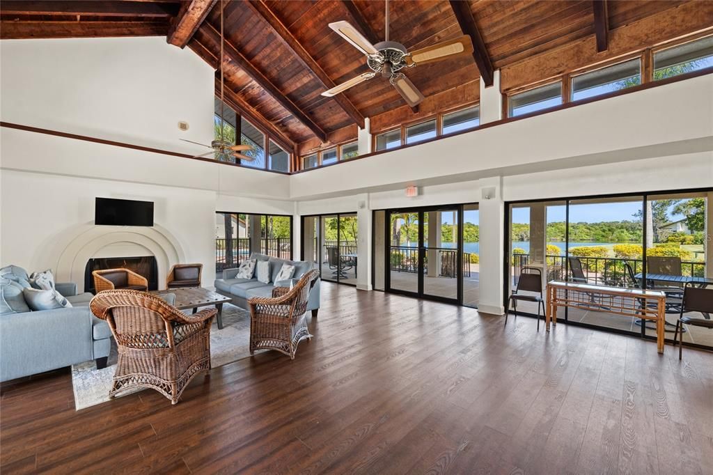 待售: $339,900 (2 贝兹, 2 浴室, 1129 平方英尺)