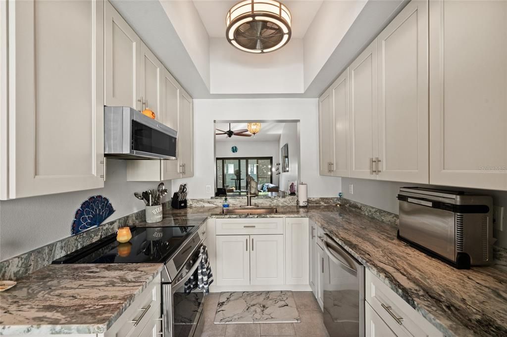 待售: $339,900 (2 贝兹, 2 浴室, 1129 平方英尺)