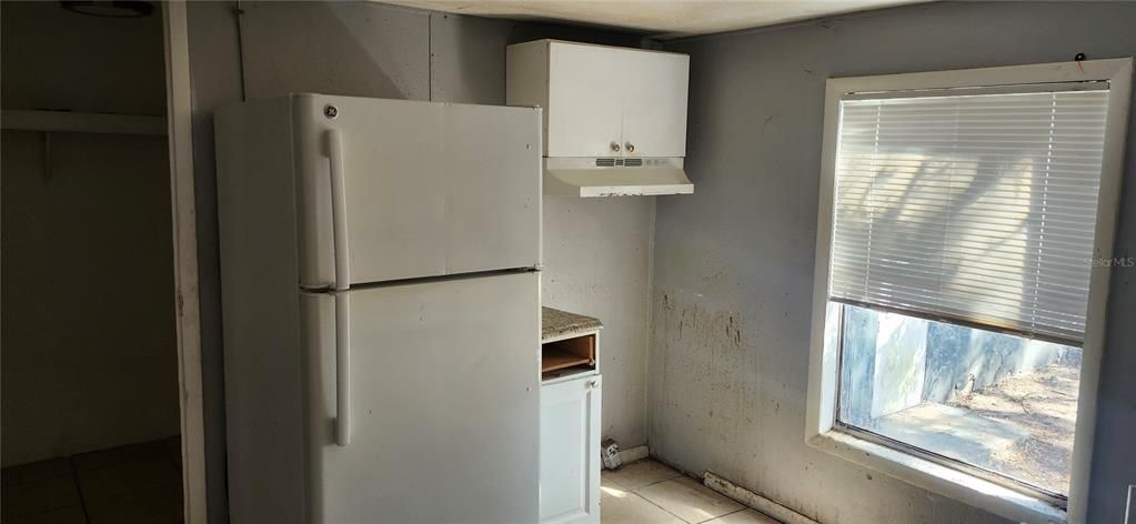 待售: $160,000 (6 贝兹, 3 浴室, 1782 平方英尺)