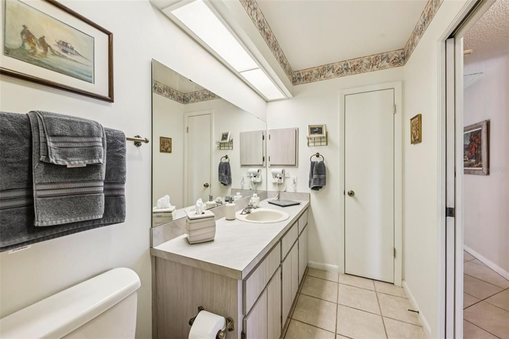 For Sale: $257,000 (2 beds, 2 baths, 1514 Square Feet)