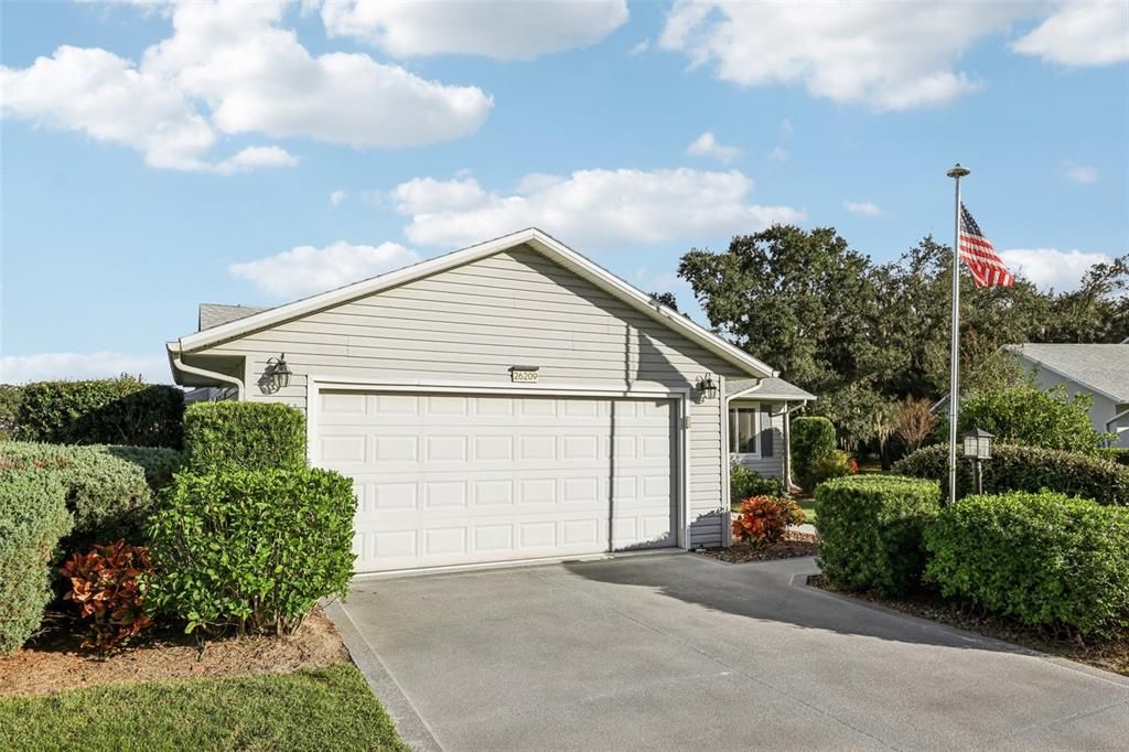 For Sale: $257,000 (2 beds, 2 baths, 1514 Square Feet)