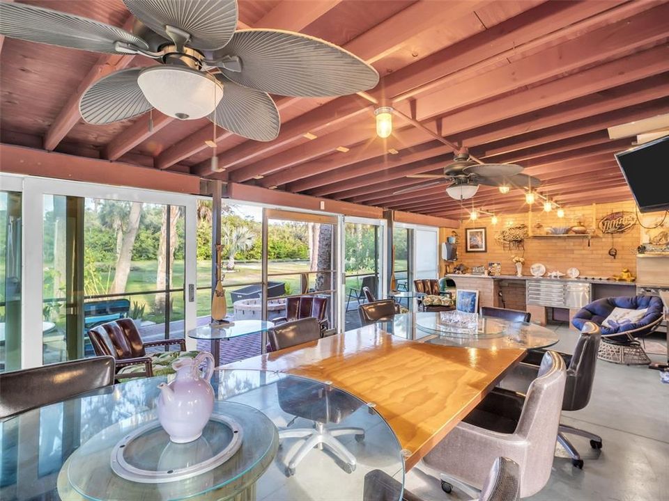 For Sale: $899,000 (4 beds, 3 baths, 1612 Square Feet)