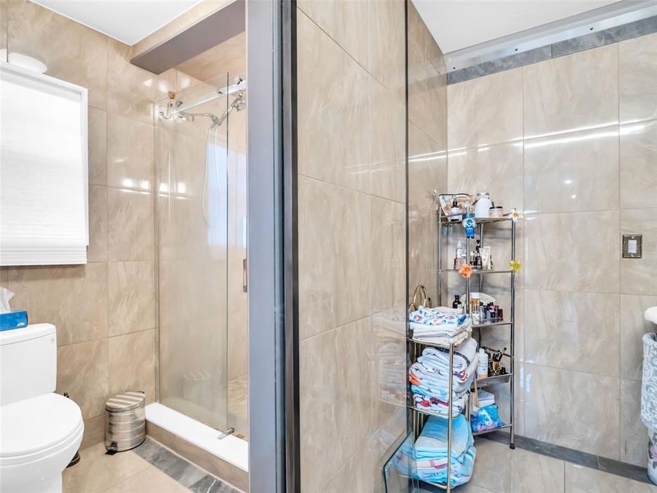 For Sale: $899,000 (4 beds, 3 baths, 1612 Square Feet)