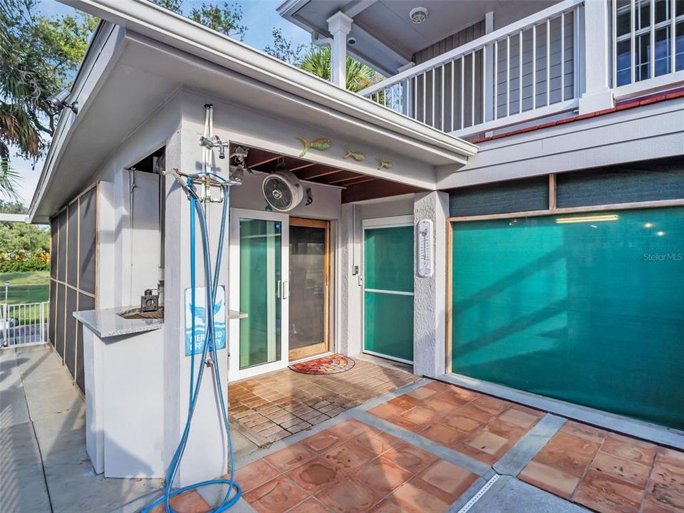 For Sale: $899,000 (4 beds, 3 baths, 1612 Square Feet)