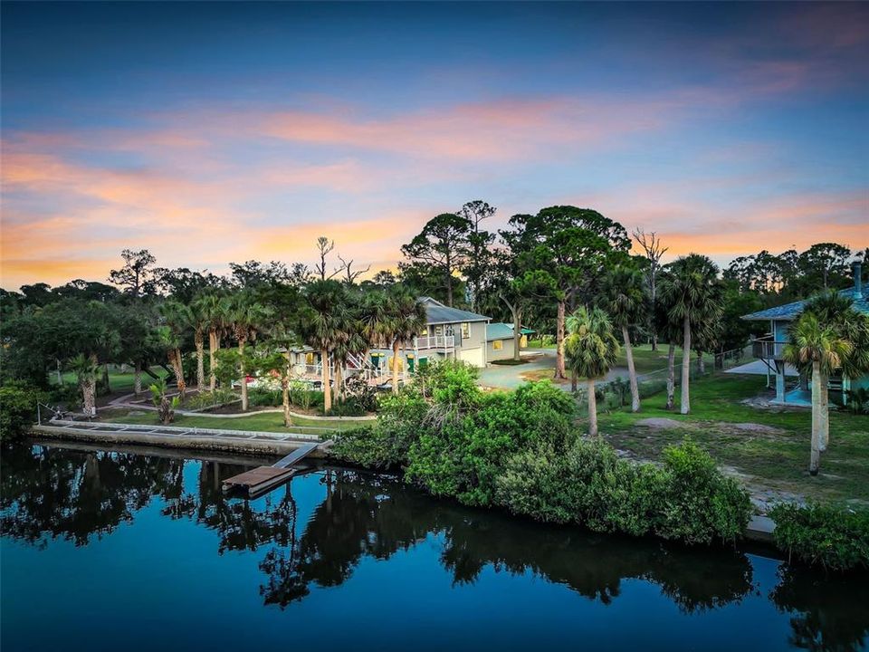 For Sale: $899,000 (4 beds, 3 baths, 1612 Square Feet)