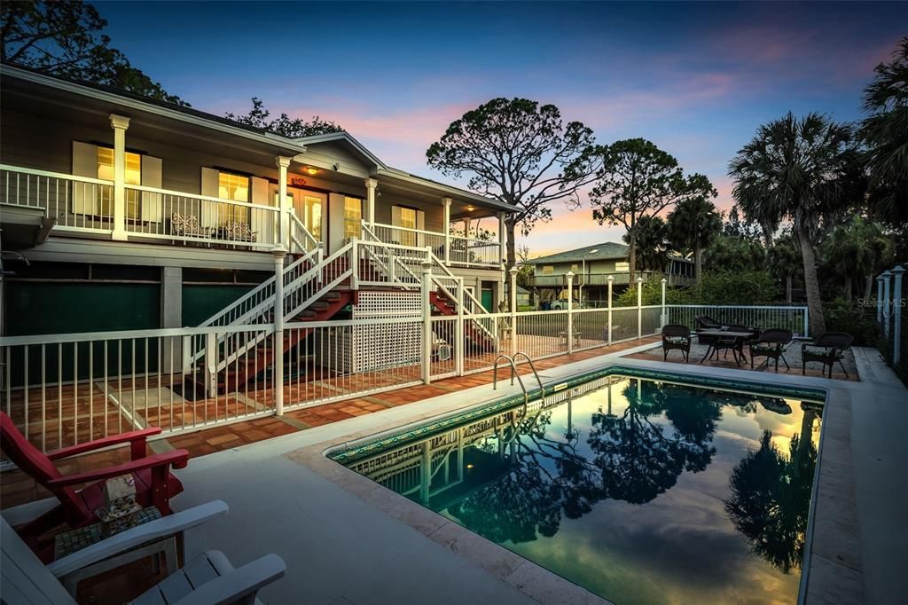 For Sale: $899,000 (4 beds, 3 baths, 1612 Square Feet)