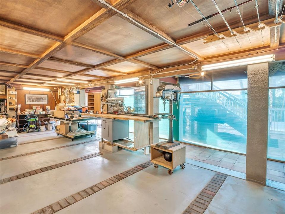 For Sale: $899,000 (4 beds, 3 baths, 1612 Square Feet)