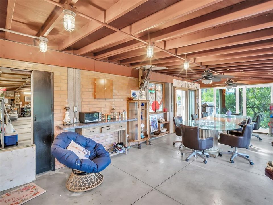 For Sale: $899,000 (4 beds, 3 baths, 1612 Square Feet)