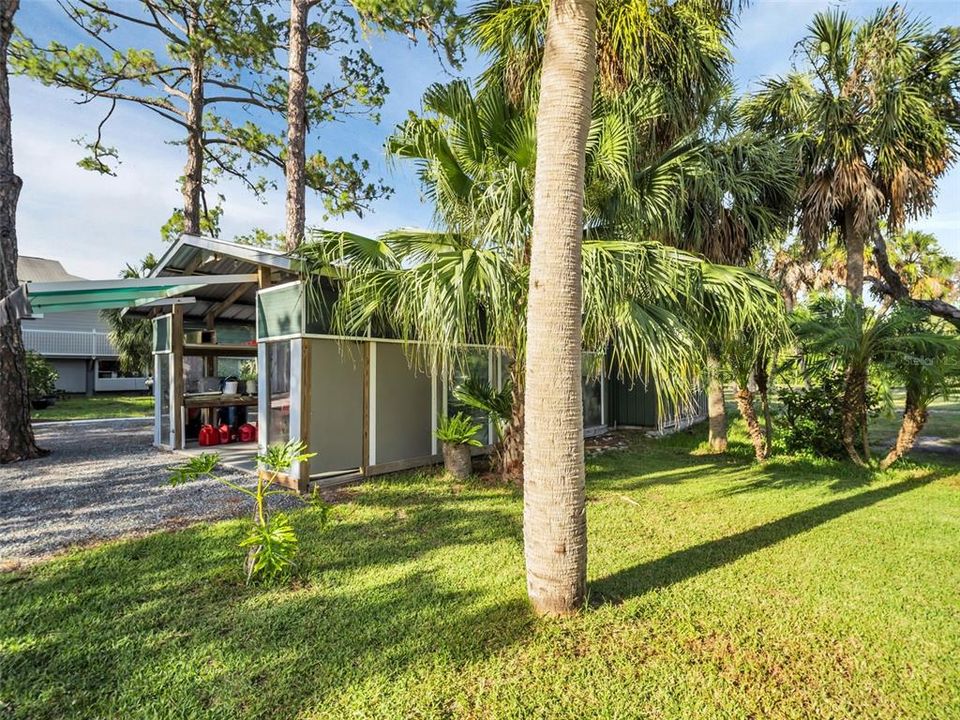 For Sale: $899,000 (4 beds, 3 baths, 1612 Square Feet)