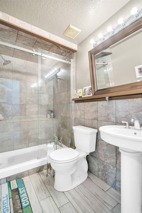 For Sale: $899,000 (4 beds, 3 baths, 1612 Square Feet)