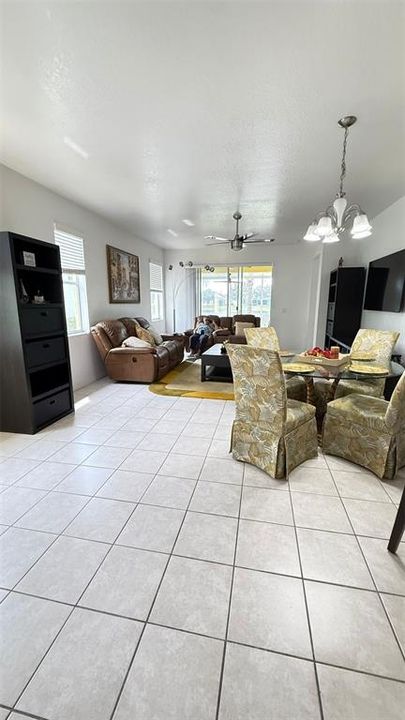 待售: $335,000 (3 贝兹, 2 浴室, 1521 平方英尺)