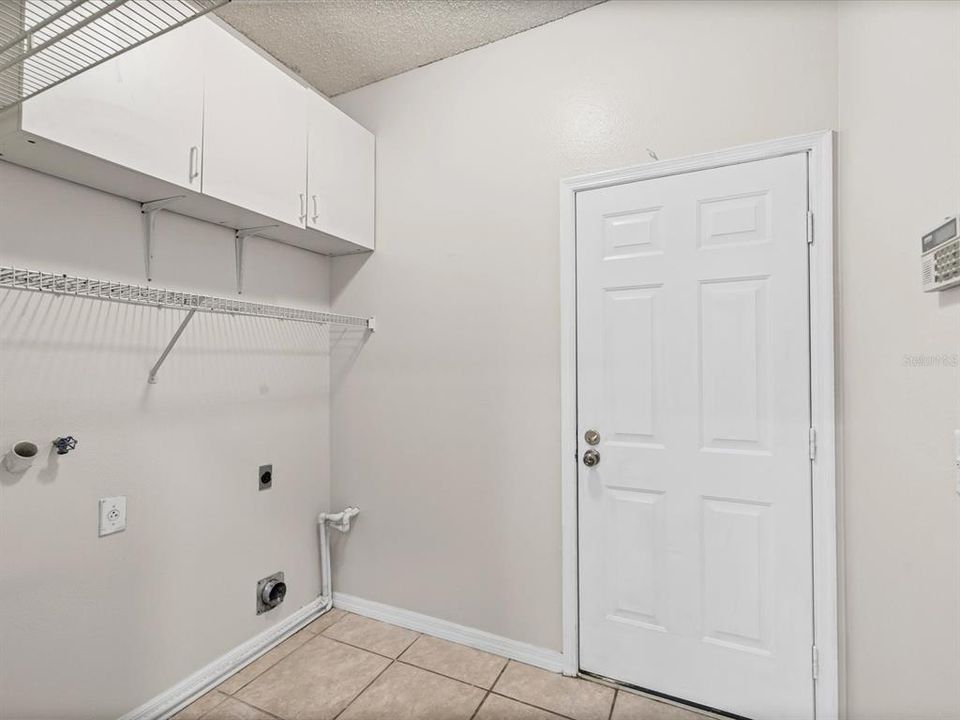 待售: $515,000 (4 贝兹, 2 浴室, 2100 平方英尺)