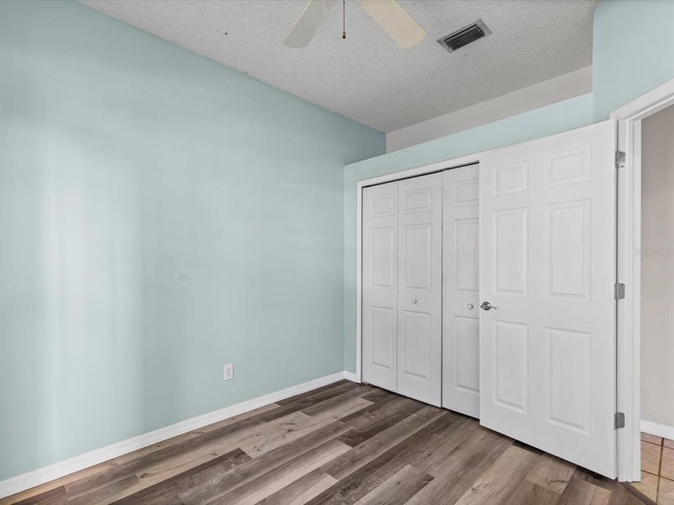 待售: $515,000 (4 贝兹, 2 浴室, 2100 平方英尺)