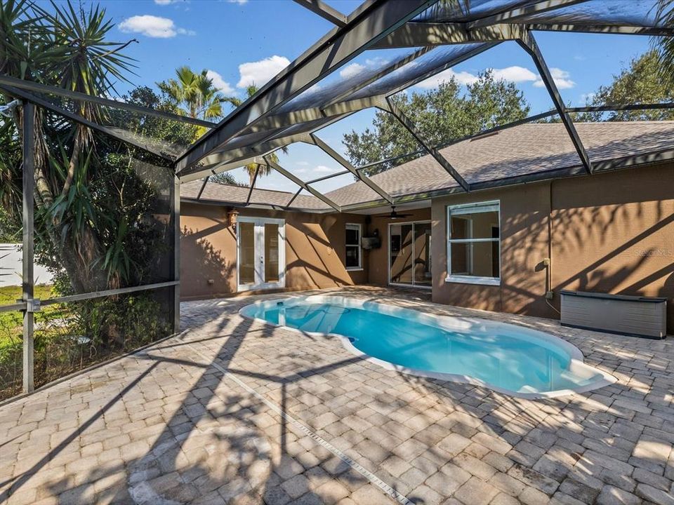 待售: $515,000 (4 贝兹, 2 浴室, 2100 平方英尺)