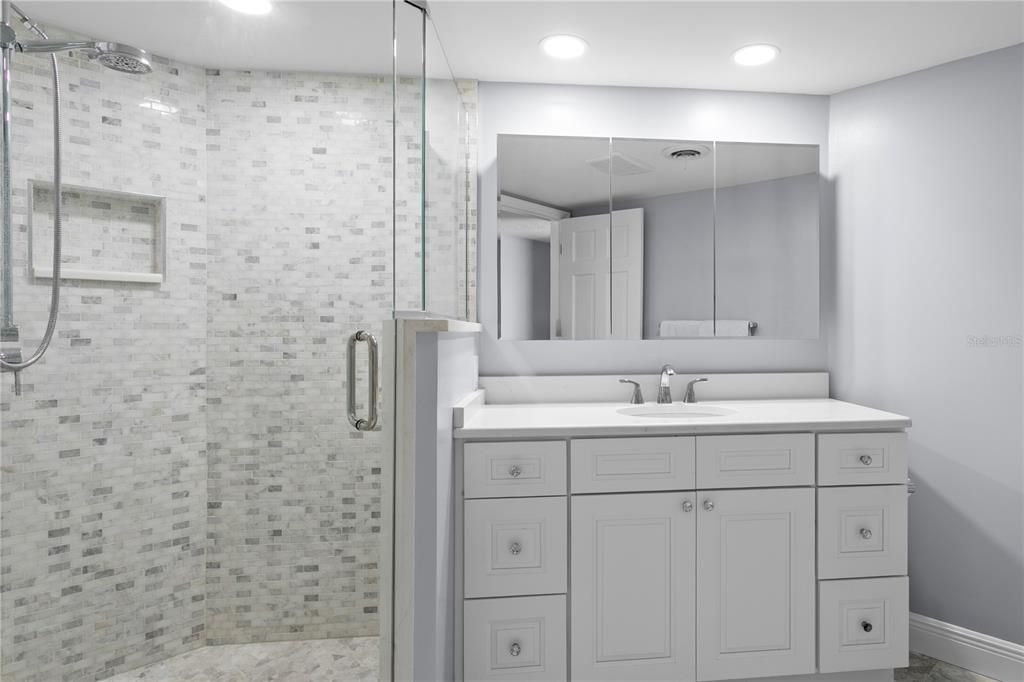 待售: $3,700,000 (4 贝兹, 3 浴室, 3670 平方英尺)