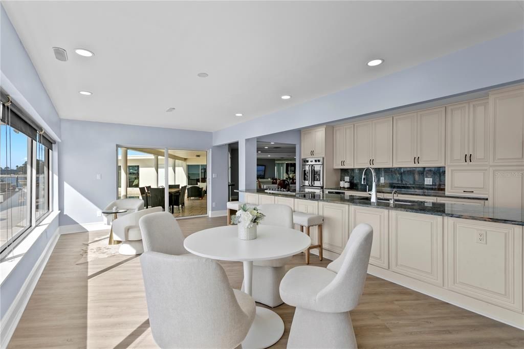 待售: $3,700,000 (4 贝兹, 3 浴室, 3670 平方英尺)