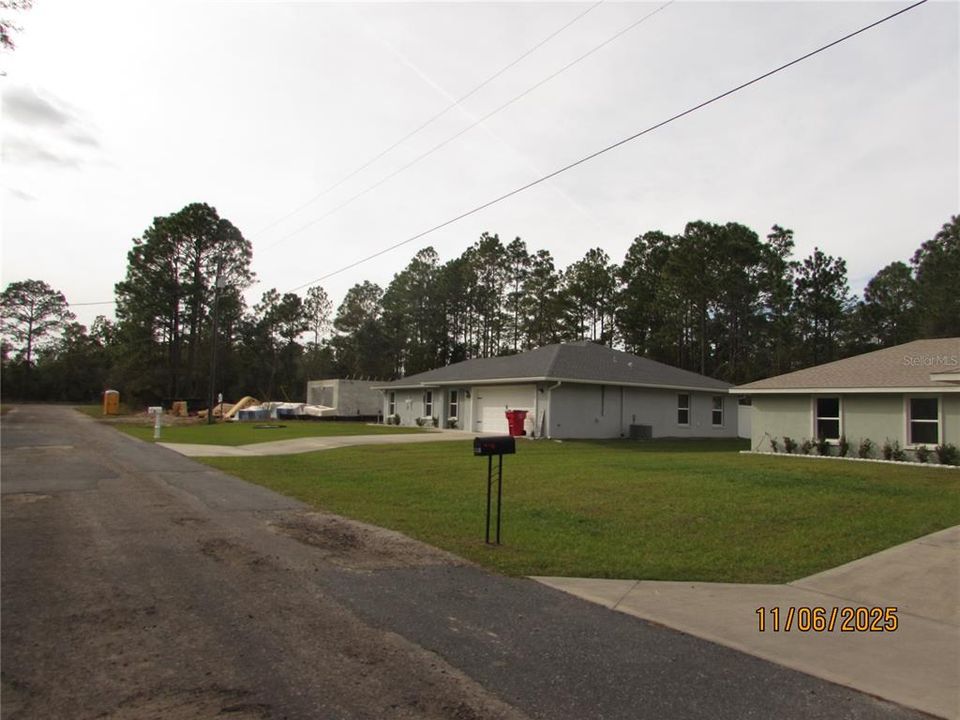 На продажу: $26,500 (0.23 acres)