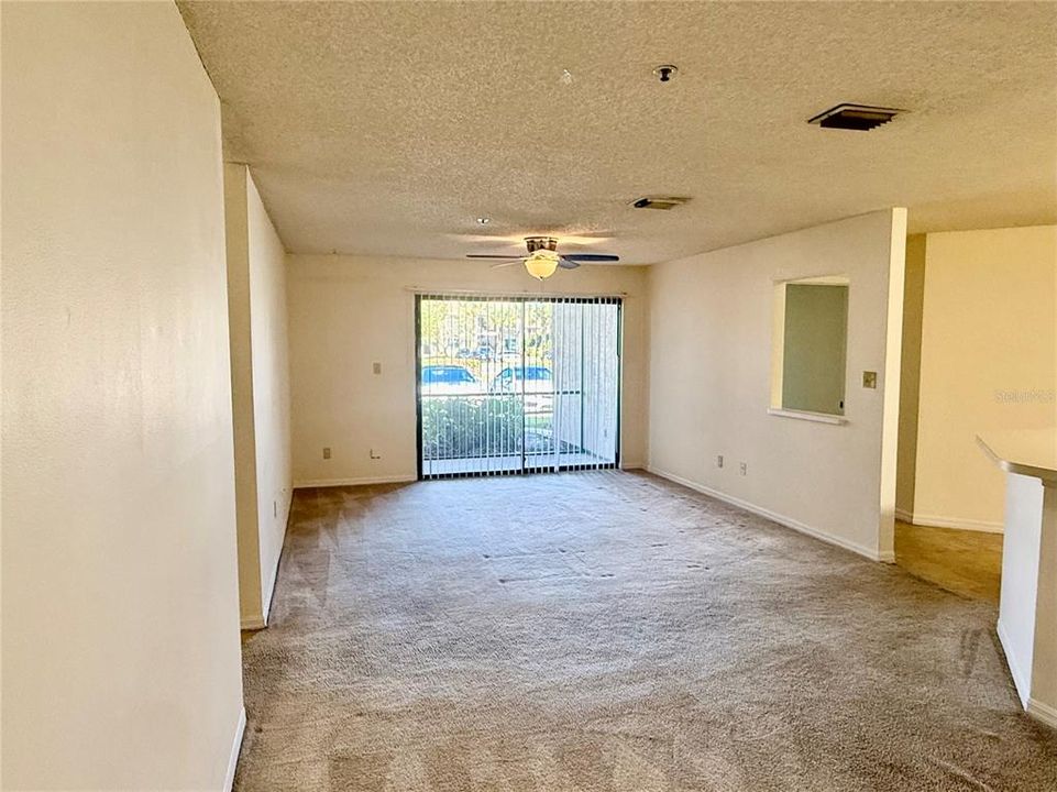 待售: $190,000 (3 贝兹, 2 浴室, 1272 平方英尺)