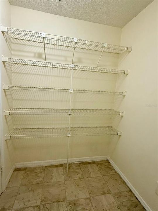 待售: $190,000 (3 贝兹, 2 浴室, 1272 平方英尺)