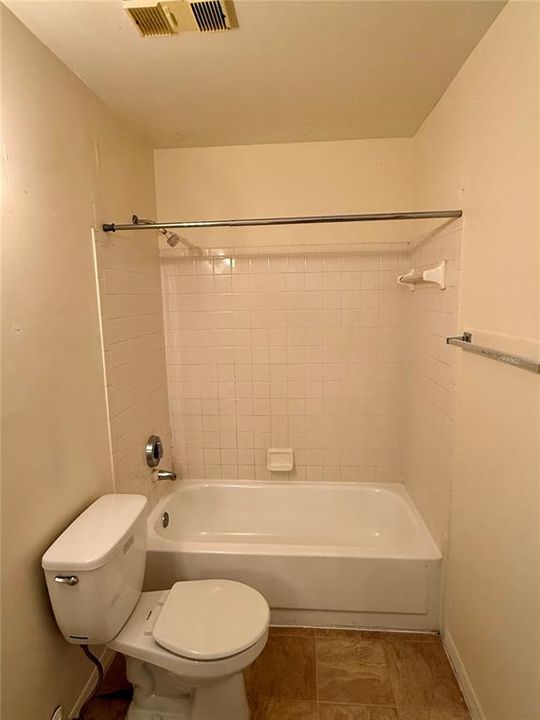 待售: $190,000 (3 贝兹, 2 浴室, 1272 平方英尺)