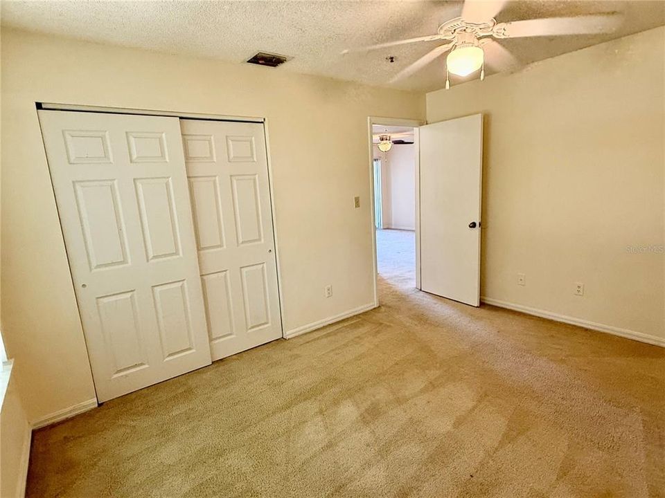 待售: $190,000 (3 贝兹, 2 浴室, 1272 平方英尺)