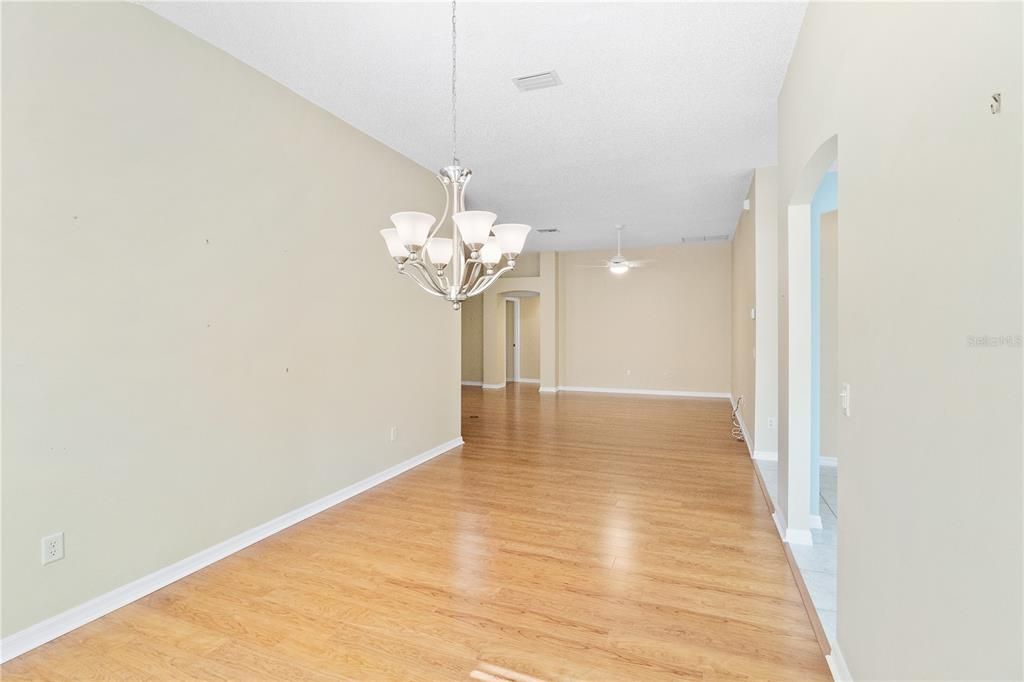 待售: $409,900 (3 贝兹, 2 浴室, 1884 平方英尺)