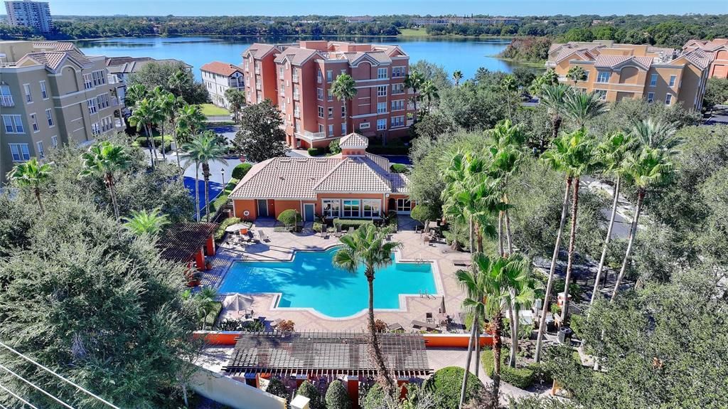 Activo con contrato: $425,000 (3 camas, 2 baños, 2085 Pies cuadrados)