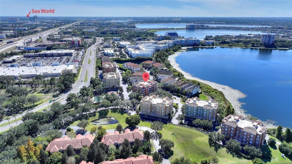 Activo con contrato: $425,000 (3 camas, 2 baños, 2085 Pies cuadrados)