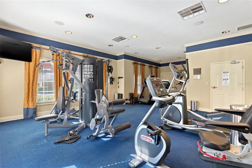 Activo con contrato: $425,000 (3 camas, 2 baños, 2085 Pies cuadrados)