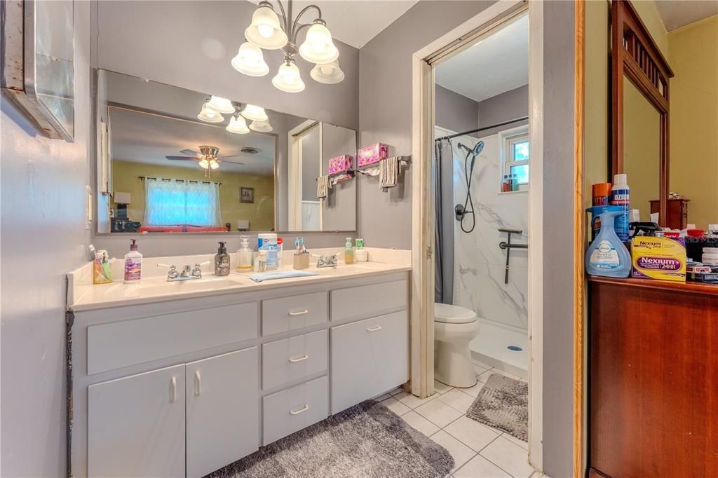 待售: $375,000 (3 贝兹, 2 浴室, 2942 平方英尺)