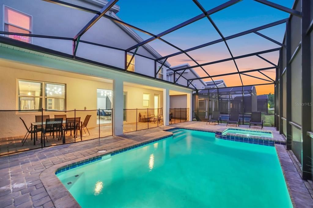 For Sale: $895,000 (9 beds, 5 baths, 4289 Square Feet)