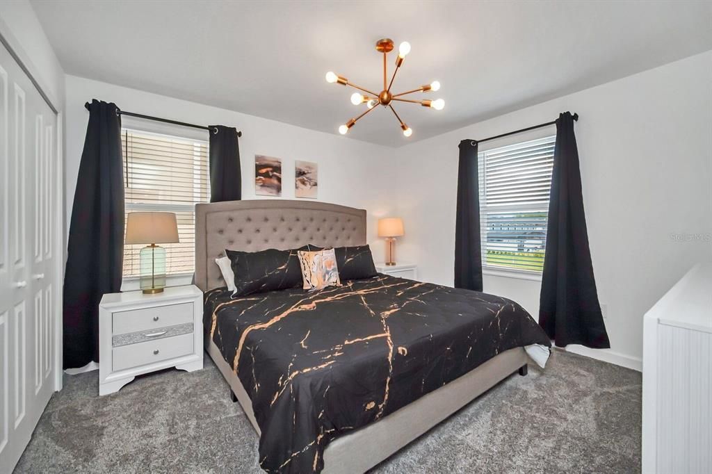 For Sale: $895,000 (9 beds, 5 baths, 4289 Square Feet)