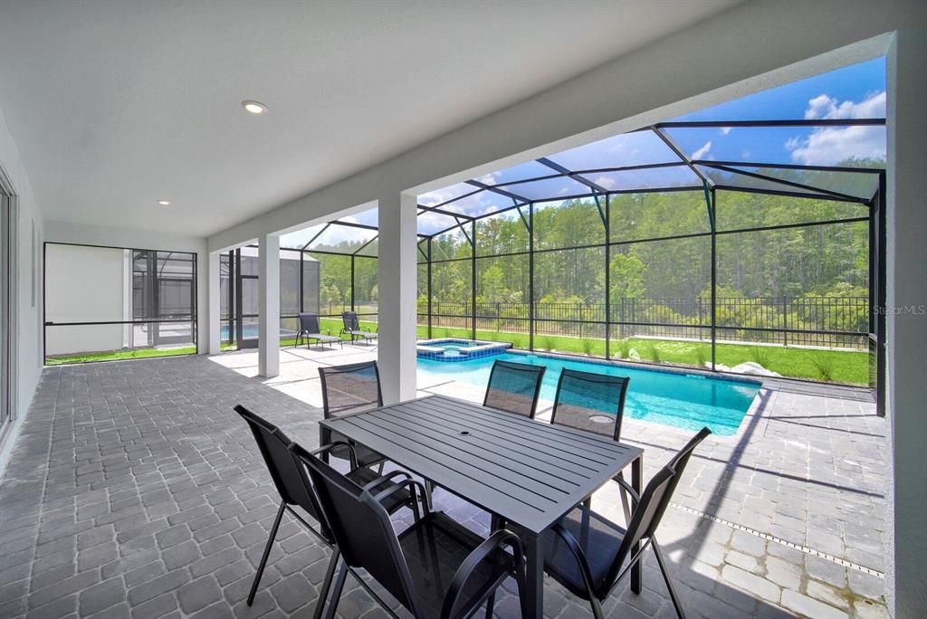 For Sale: $895,000 (9 beds, 5 baths, 4289 Square Feet)