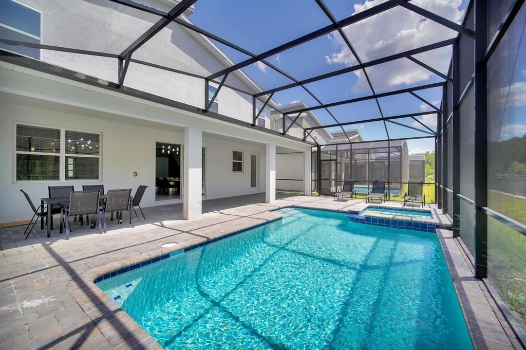 For Sale: $895,000 (9 beds, 5 baths, 4289 Square Feet)