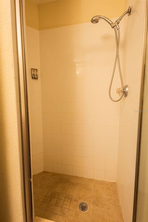 For Sale: $172,999 (2 beds, 2 baths, 901 Square Feet)