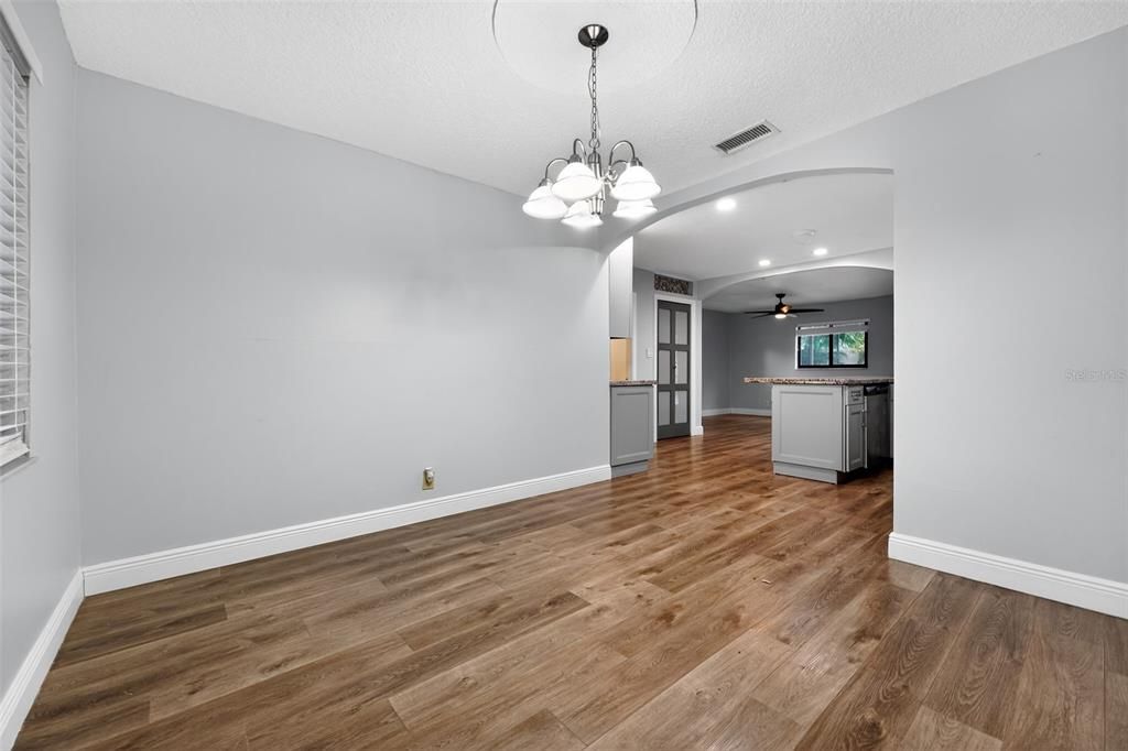 For Sale: $529,900 (3 beds, 2 baths, 1895 Square Feet)