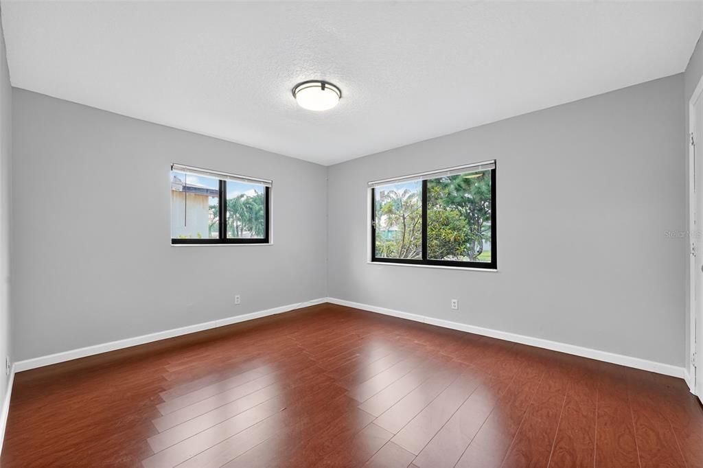 For Sale: $529,900 (3 beds, 2 baths, 1895 Square Feet)