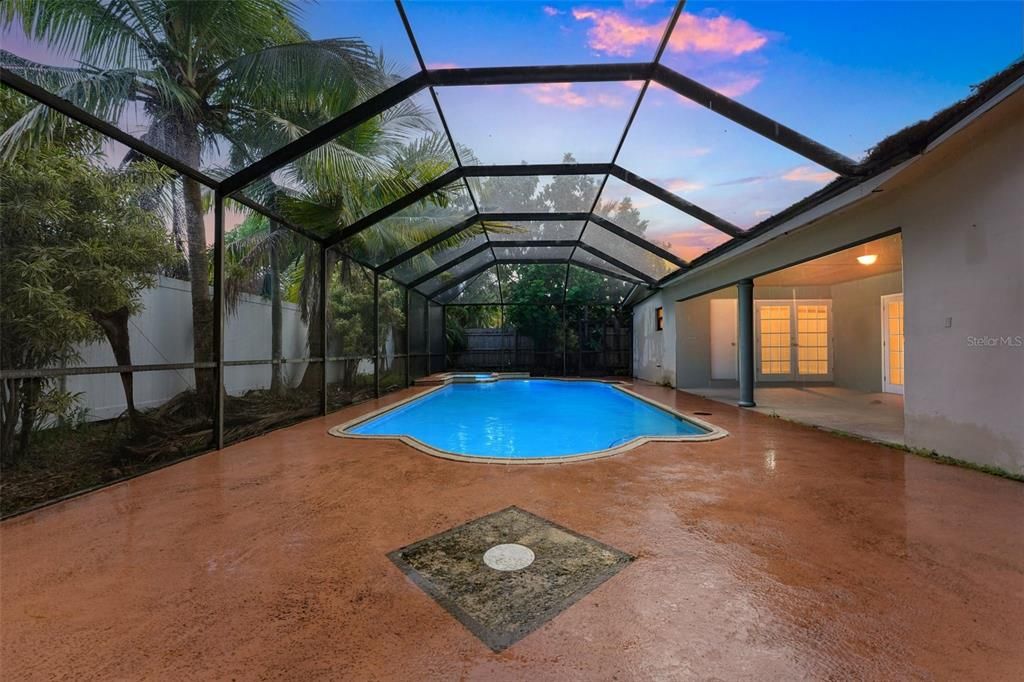 For Sale: $529,900 (3 beds, 2 baths, 1895 Square Feet)