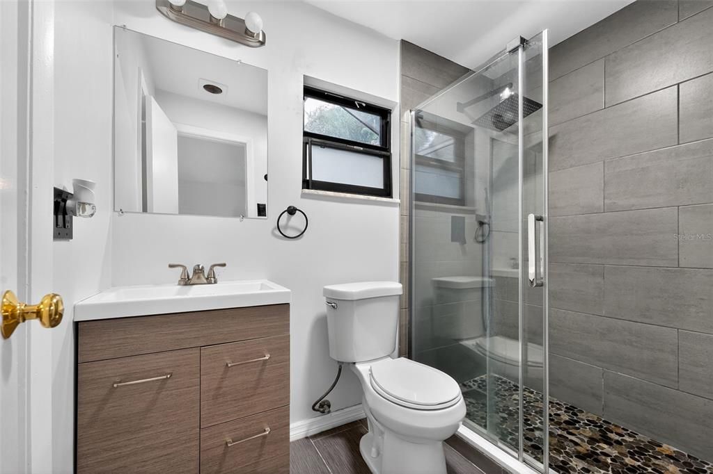 For Sale: $529,900 (3 beds, 2 baths, 1895 Square Feet)