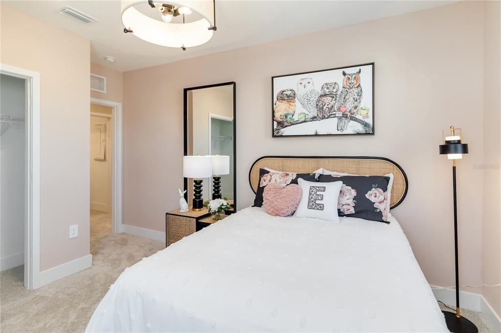 En Venta: $384,999 (3 camas, 2 baños, 1752 Pies cuadrados)