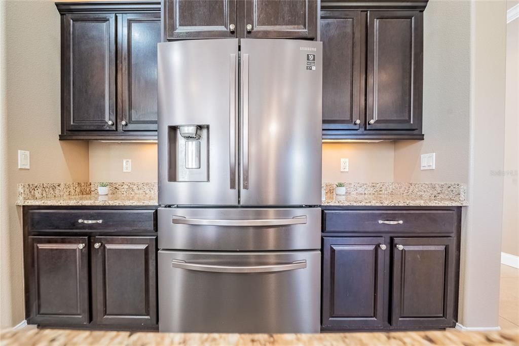 For Sale: $405,000 (4 beds, 2 baths, 2252 Square Feet)