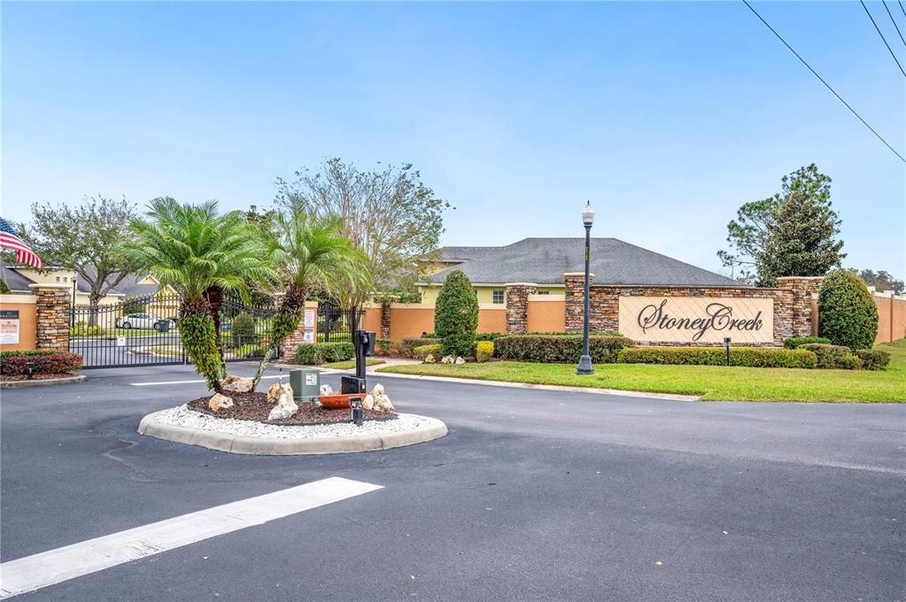 For Sale: $405,000 (4 beds, 2 baths, 2252 Square Feet)