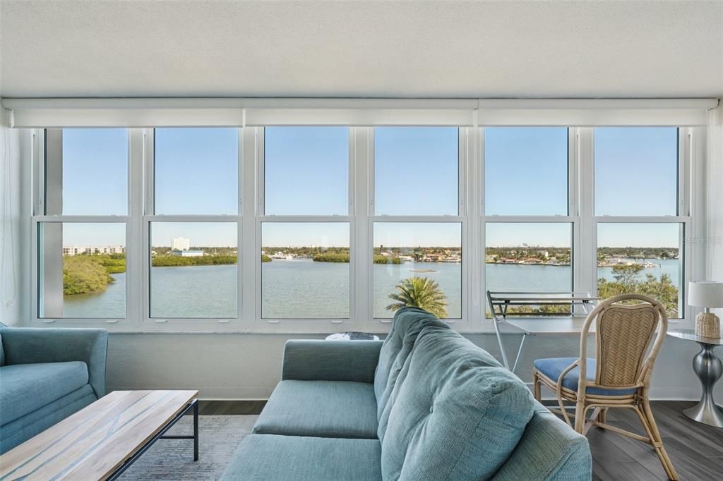 На продажу: $249,000 (2 спален, 1 ванн, 1050 Квадратных фут)