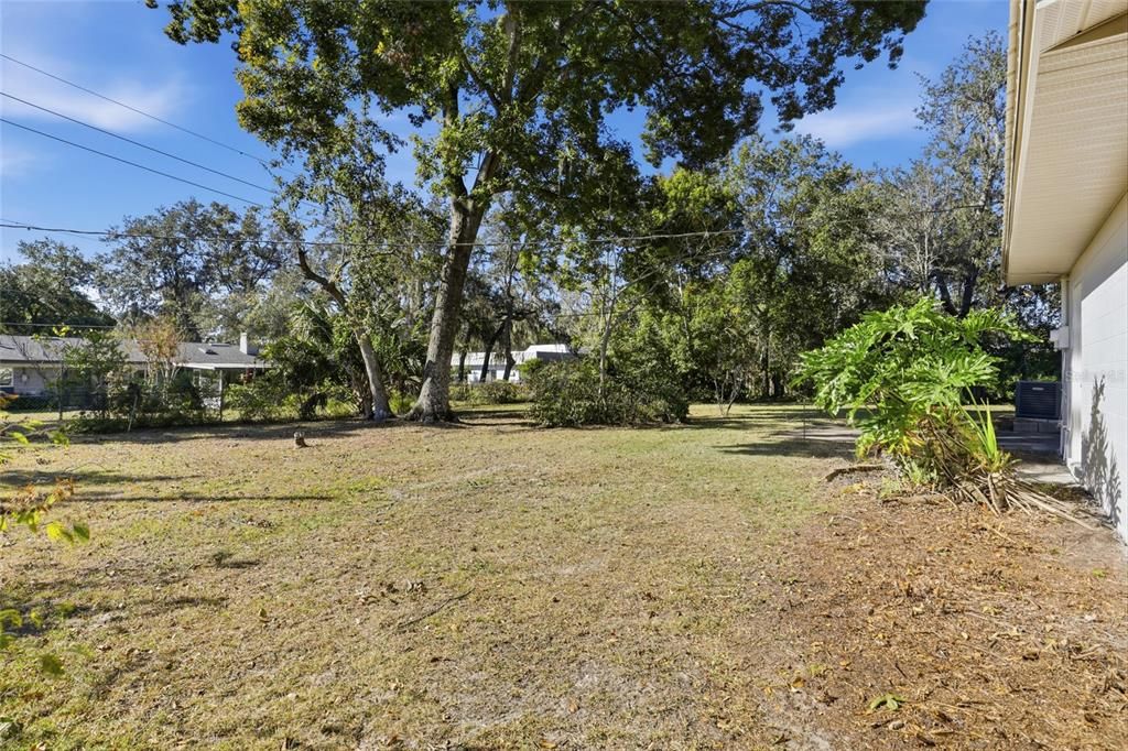 待售: $399,900 (4 贝兹, 2 浴室, 2080 平方英尺)