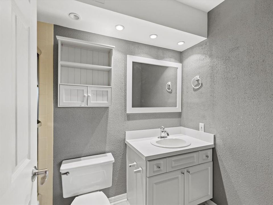 For Rent: $2,300 (2 beds, 2 baths, 1525 Square Feet)